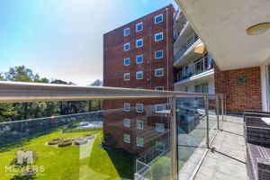 Photo 11- click for photo gallery